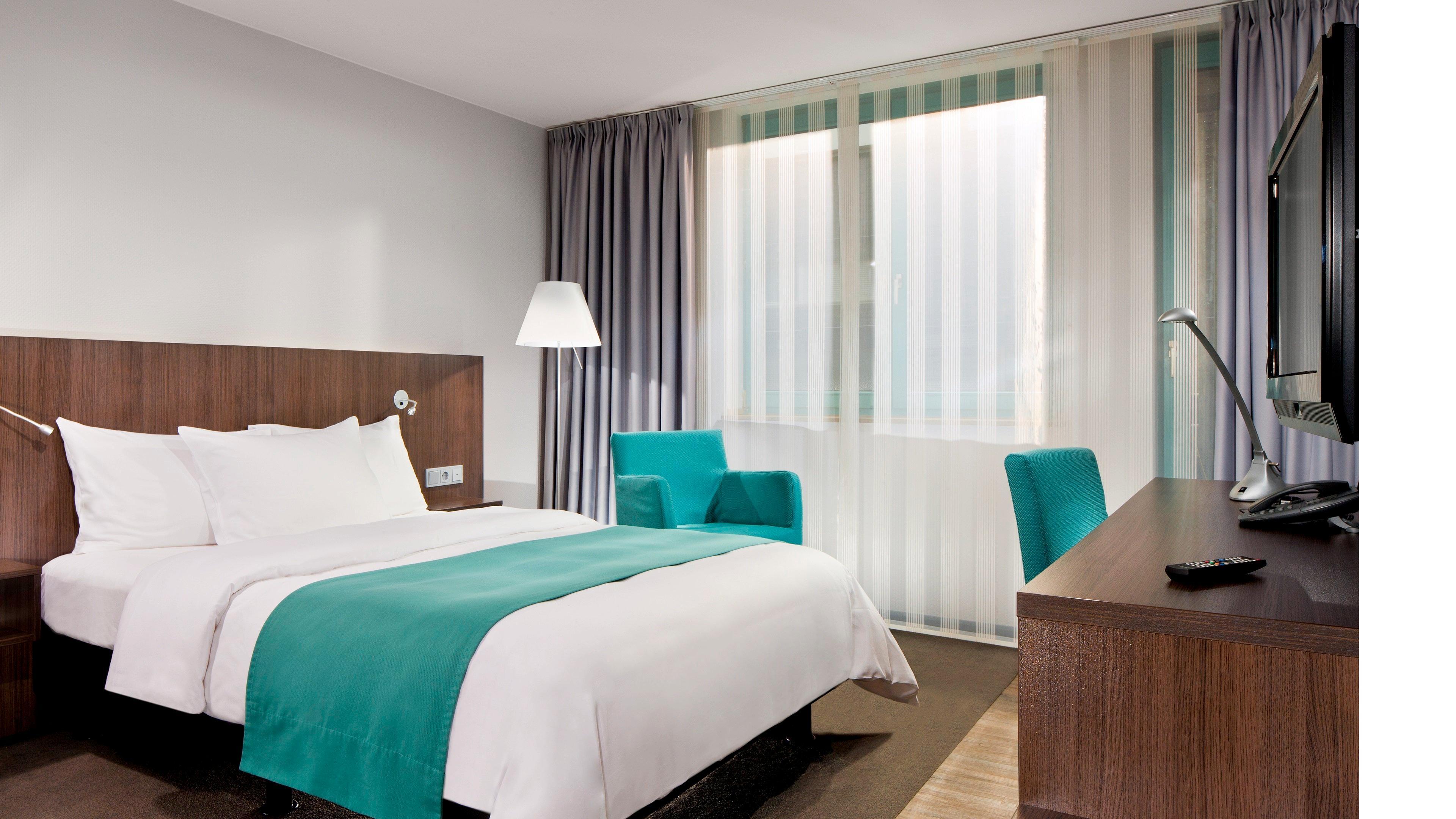 Holiday Inn Duesseldorf Hafen, An Ihg Hotel Exterior foto